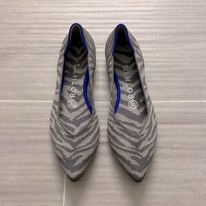NWOT- Grey Zebra Print Rothy’s Size 7